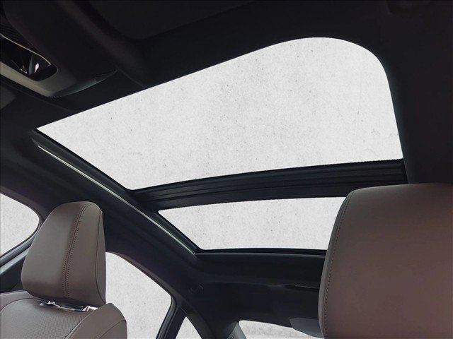 Certified 2026 BMW 228i w/ Technology Package FWD image 22
