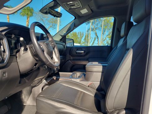 Used 2021 GMC Sierra 1500 Denali w/ Technology Package image 12