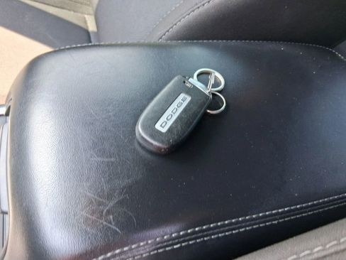 Used 2022 Dodge Charger SXT image 9