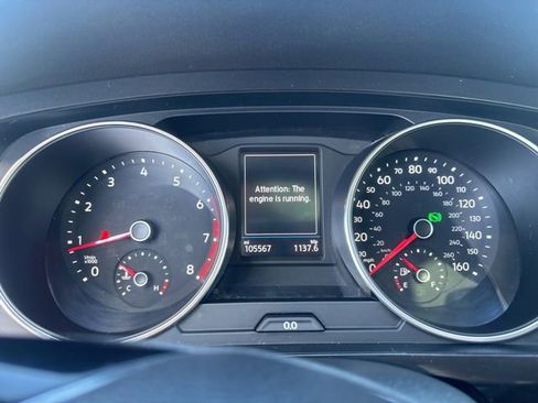 Used 2018 Volkswagen Tiguan SE w/ Panoramic Sunroof Package AWD/4WD image 24
