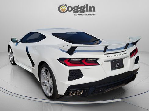 Used 2025 Chevrolet Corvette Stingray Preferred Cpe w/ 2LT image 3