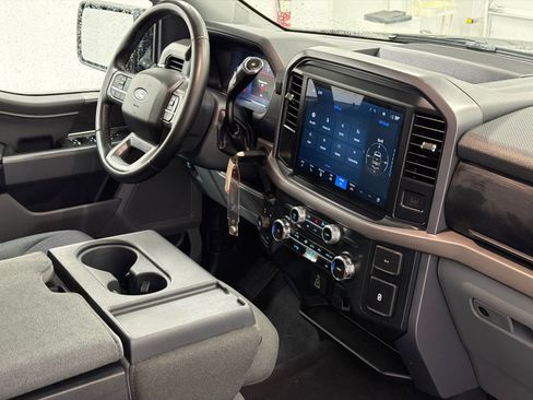 Used 2025 Ford F150 XLT w/ Equipment Group 301A Standard image 9