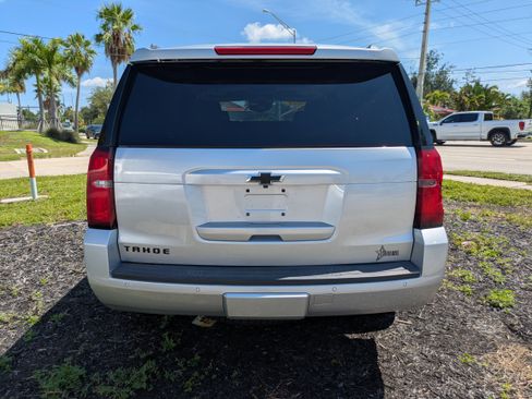 Used 2018 Chevrolet Tahoe LT RWD image 5