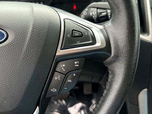 Used 2022 Ford Edge SEL image 22