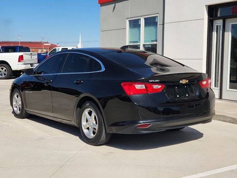 Used 2018 Chevrolet Malibu LS FWD image 4