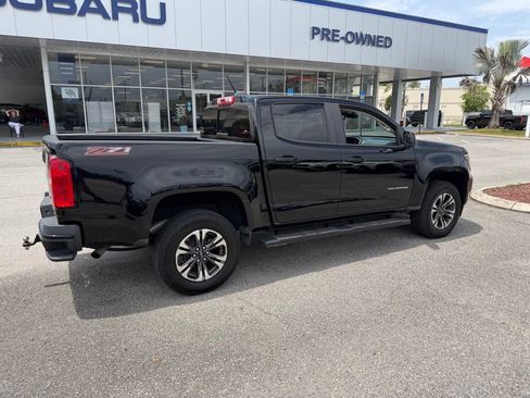 Used 2021 Chevrolet Colorado Z71 w/ Safety Package RWD image 3