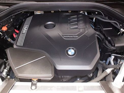 Used 2024 BMW X3 xDrive30i image 3