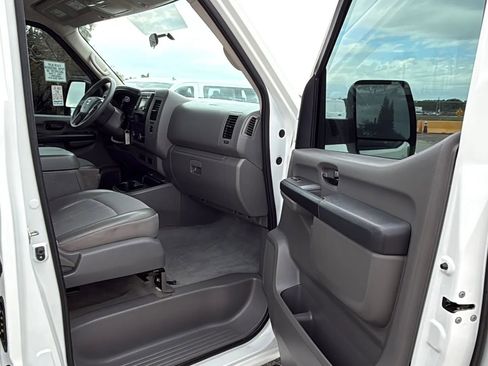 Used 2020 Nissan NV 3500 SV w/ Navigation Package RWD image 19