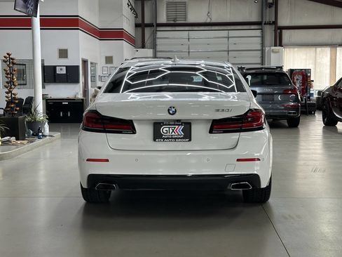 Used 2021 BMW 530i 530i 4dr Sedan w/ Convenience Package image 3