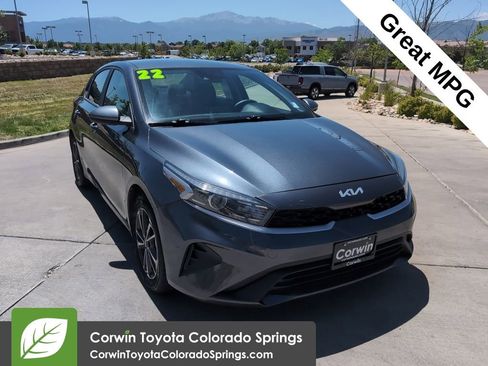 Used 2022 Kia Forte LXS FWD image 1