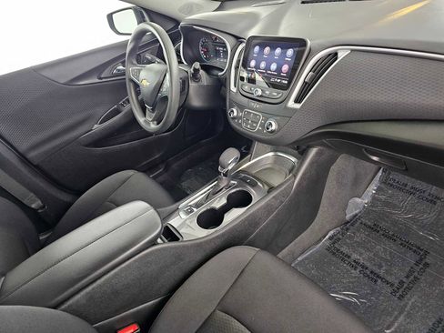 Used 2023 Chevrolet Malibu LT image 11