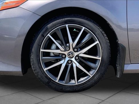 Used 2023 Toyota Camry XLE FWD image 11