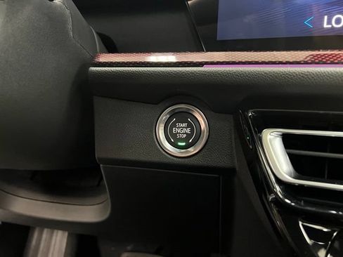New 2026 Chevrolet Traverse RS AWD/4WD image 13