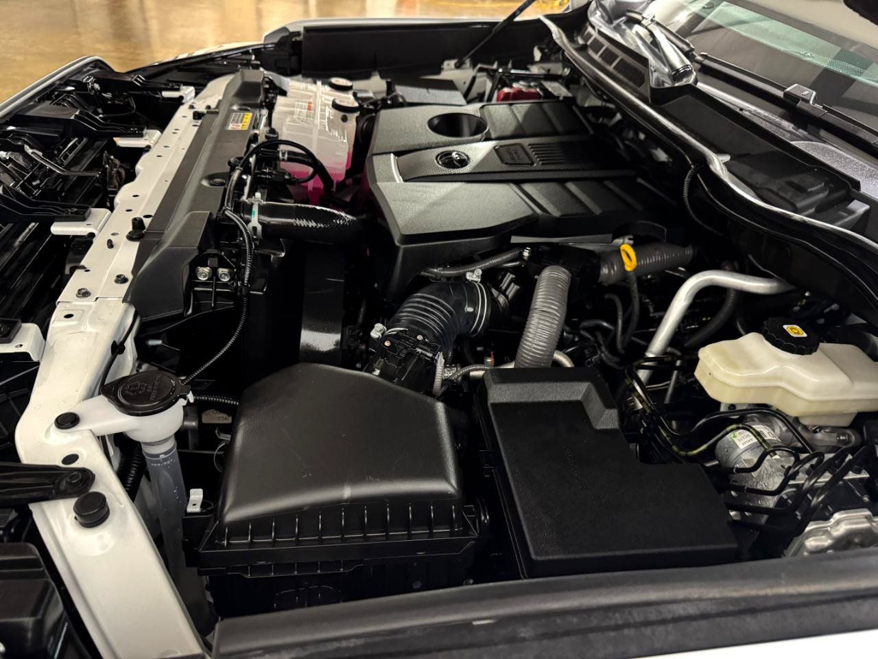 Used 2022 Toyota Tundra SR5 AWD/4WD image 48
