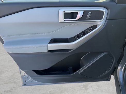 Used 2023 Ford Explorer XLT w/ Equipment Group 202A image 24