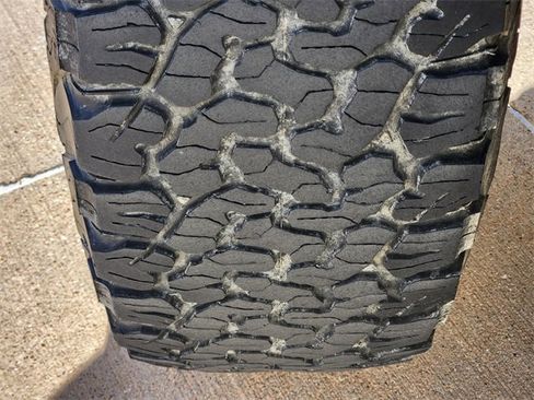 Used 2021 Ford Bronco Badlands image 11