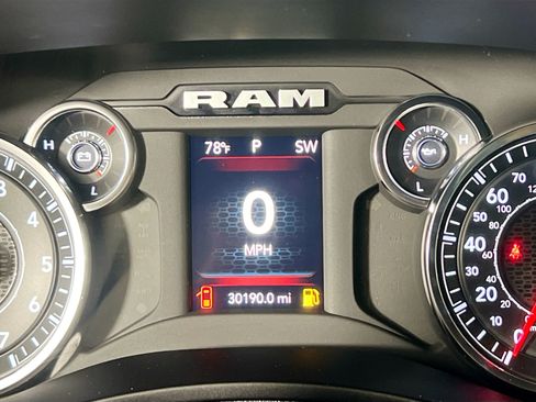 Used 2024 RAM 2500 Big Horn AWD/4WD image 22