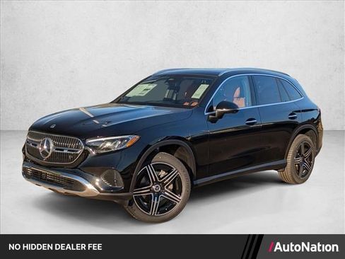 Used 2026 Mercedes-Benz GLC 300 image 1