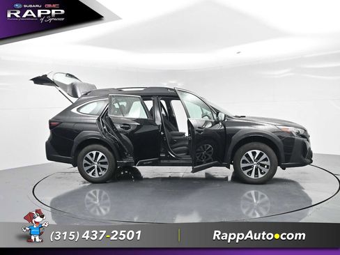 Used 2024 Subaru Outback AWD/4WD image 30