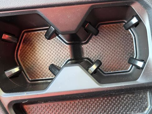 Used 2023 Volkswagen Taos S image 15