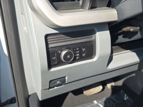 Used 2025 Ford F250 XL w/ STX Appearance Package AWD/4WD image 11