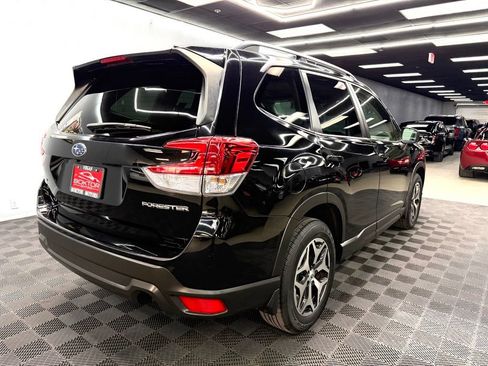 Used 2020 Subaru Forester Premium AWD/4WD image 14