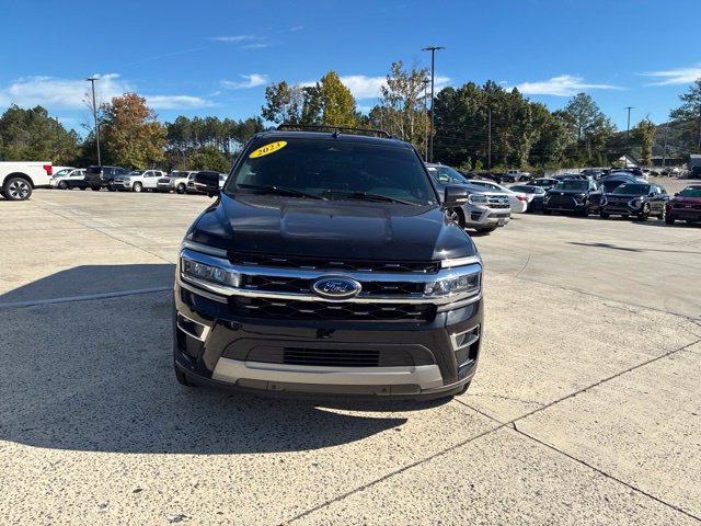 Used 2023 Ford Expedition Limited RWD image 3