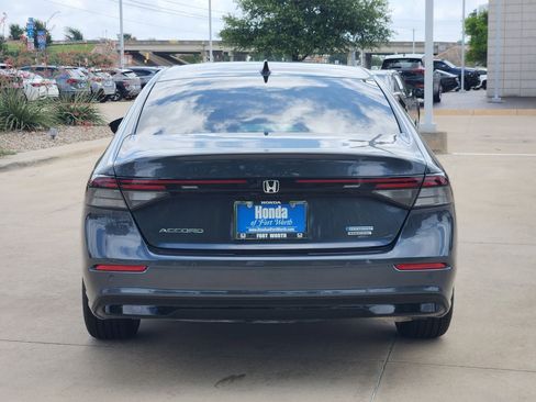 Used 2023 Honda Accord Touring image 6