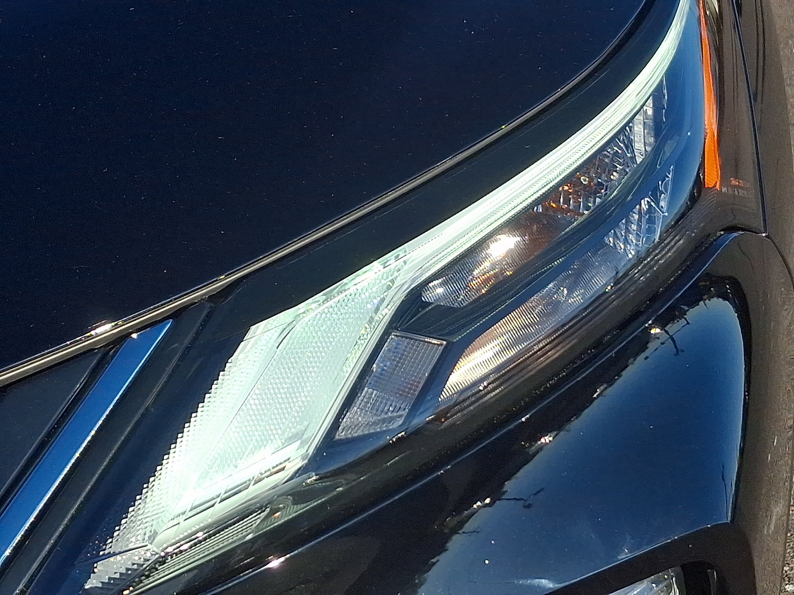 Used 2023 Nissan Rogue SV AWD/4WD image 9