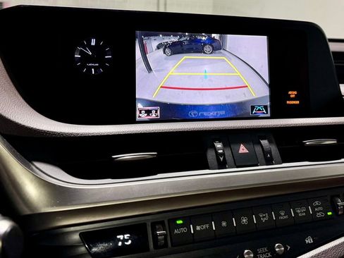 Used 2019 Lexus ES 350 350 Luxury image 4