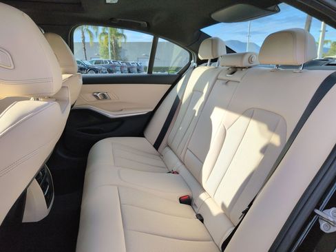 Used 2025 BMW 330i Sedan w/ Convenience Package image 31