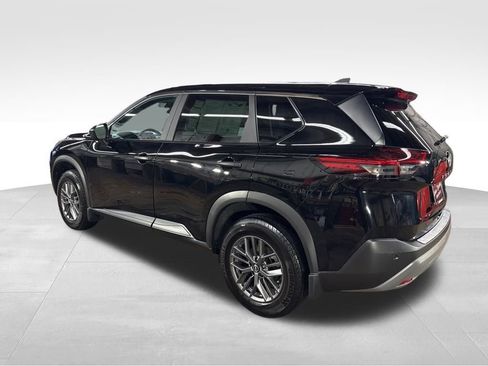 Certified 2023 Nissan Rogue S image 3