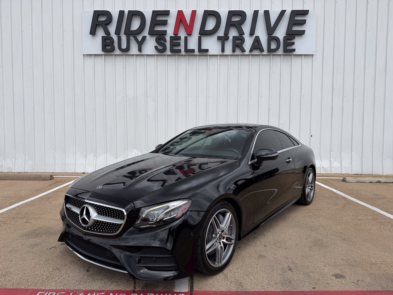 Used 2018 Mercedes-Benz E 400 Coupe image 1