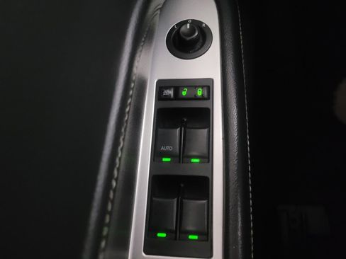 Used 2016 Jeep Compass Latitude image 27