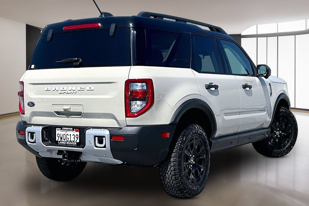 Used 2025 Ford Bronco Sport Badlands w/ Sasquatch Badlands Package AWD/4WD image 6