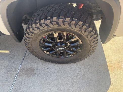 New 2026 Chevrolet Silverado 2500 Custom w/ Custom Convenience Package AWD/4WD image 28