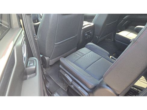 Used 2024 Chevrolet Suburban RST w/ Luxury Package AWD/4WD image 19