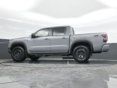 Used 2025 Nissan Frontier PRO-4X image 43