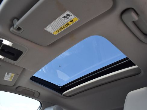 Used 2024 Honda Civic EX-L image 12