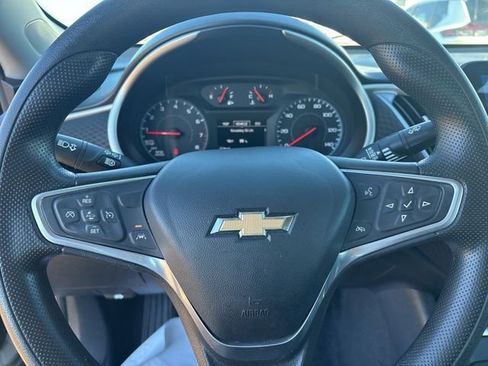 Used 2023 Chevrolet Malibu LT image 13