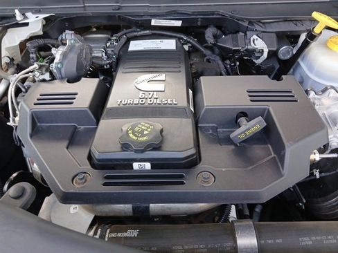 Used 2024 RAM 3500 Tradesman w/ Chrome Appearance Group image 25