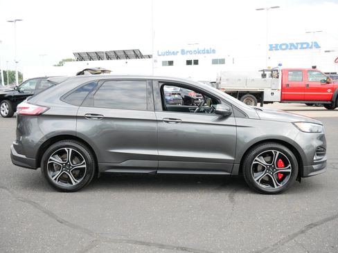 Used 2019 Ford Edge ST w/ Convenience Package AWD/4WD image 8