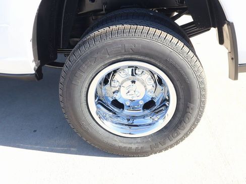 New 2026 RAM 3500 Tradesman image 18