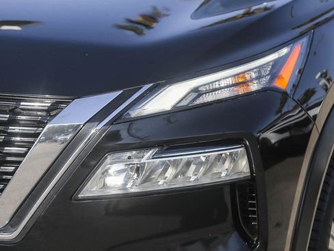 Used 2021 Nissan Rogue SV AWD/4WD image 4