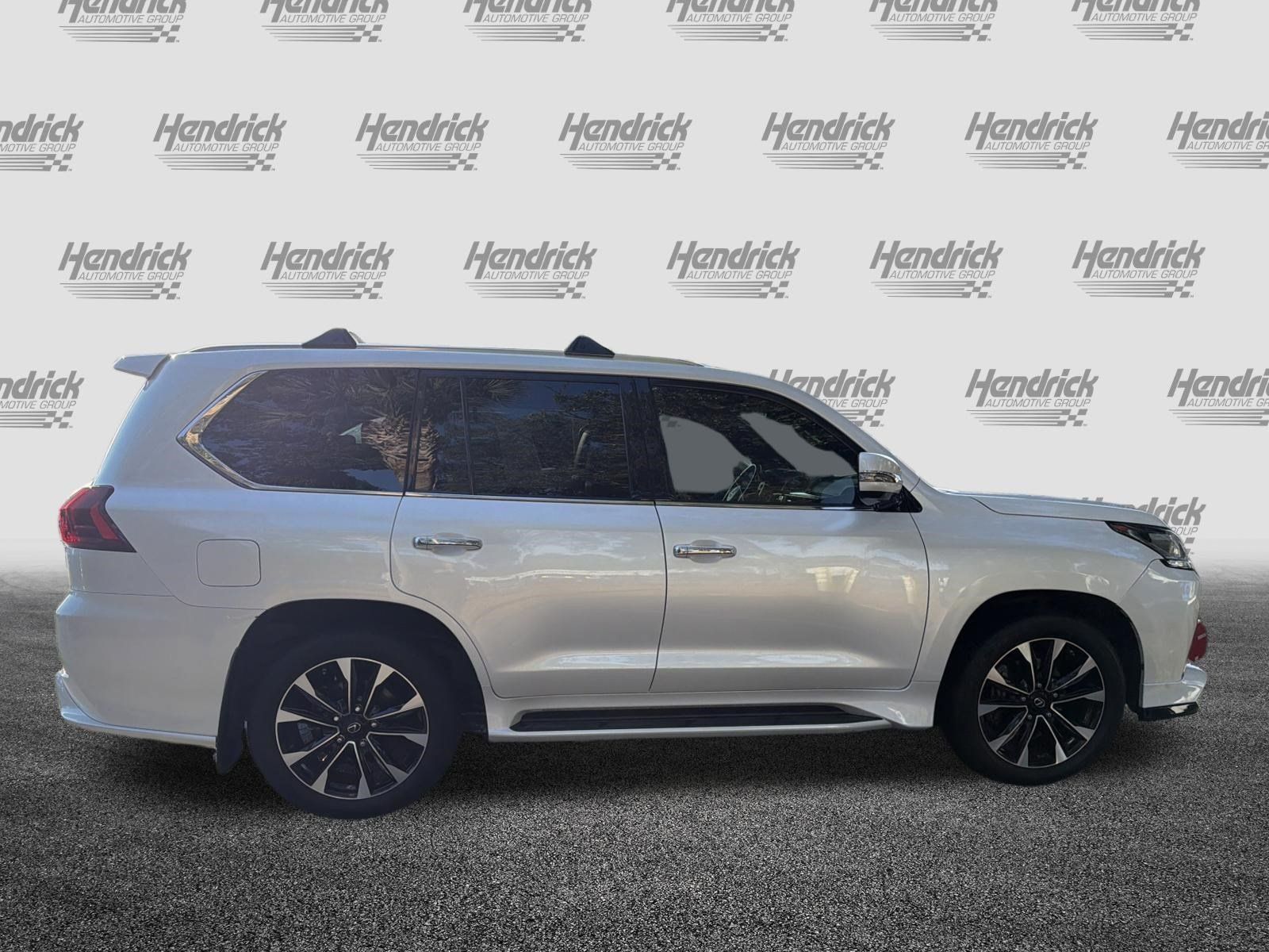 Used 2021 Lexus LX 570 4WD w/ Sport Package image 10