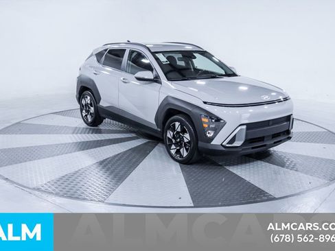Used 2025 Hyundai Kona SEL image 14