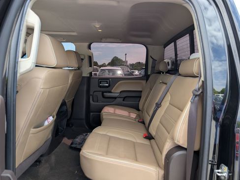 Used 2017 GMC Sierra 2500 Denali w/ Duramax Plus Package image 12