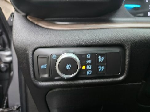 Used 2022 Ford Explorer Limited w/ Equipment Group 301A image 33