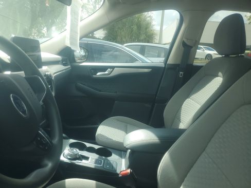 Used 2020 Ford Escape SE FWD image 11