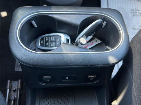 Used 2024 Hyundai Ioniq 5 SEL RWD image 16